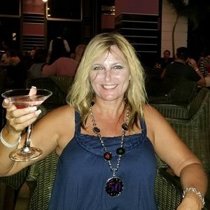 Meet your Posher, Teressa